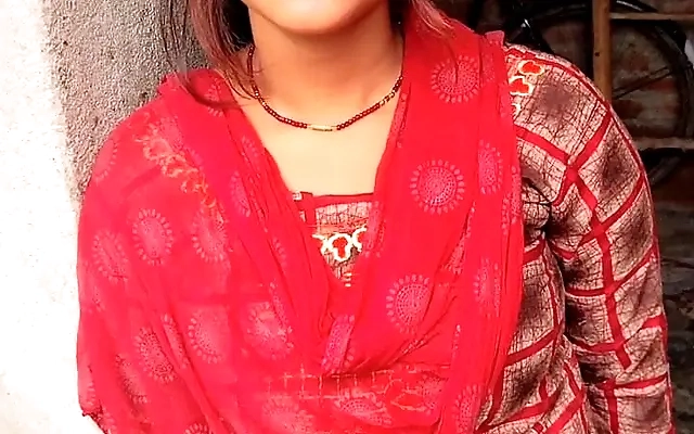I&rsquo;m too lonely. Help me with my tight pussy please