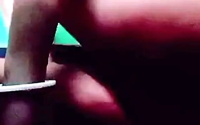 Little bengali girl enjoys sucking her older stepbrother's huge cock and swallowing all his cum / Rumpa21