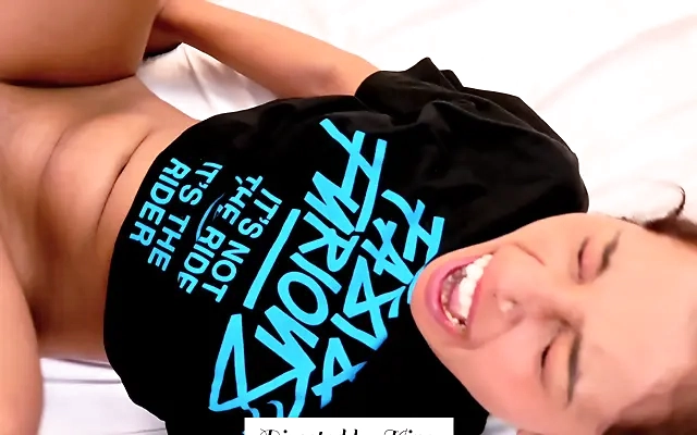 MUSLIM STUDENT LIKES BIG BLACK COCK IN HER PUSSY