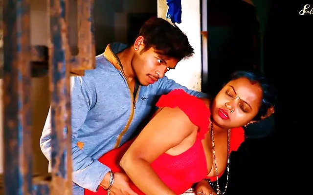 MomSwap - Hot Dudes Practiced Their Upcoming Romantic Play Kissing Scene With Hot Milfs - Enter SWAPPZ26 on official site for discount