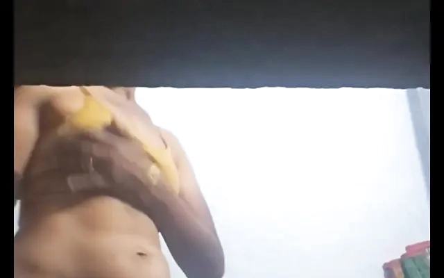 Shoplifting Stepmom and Stepdaughter Reach a Compromising Deal with Security Guard - Milfthief