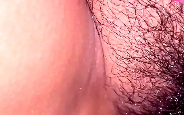 Comi a gostosa no meio do mangue