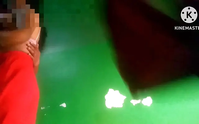NAIJA SKINNY SLUT DESTROYED ON THE COUCH