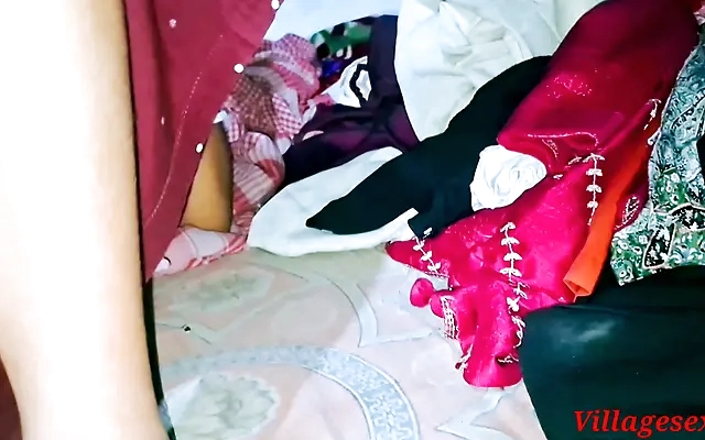 Young Indian Wife Hot Sex With Her Mature Husband Desi Sex
