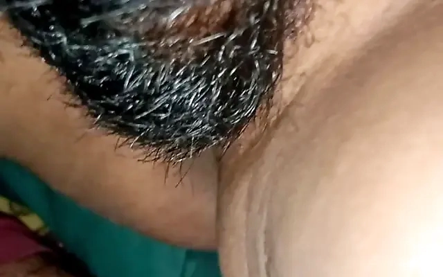 Stepbrother Catches his Stepsister Taylor Blake Touching Herself and Decides to Lend a Hand and a Cock - Famlust