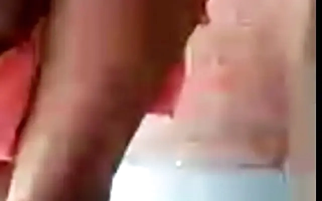 Le Ofrece Dinero a su Hijastra para COG&Eacute;RSELA &iexcl;SEXO POR DINERO!