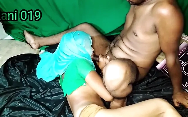 I really like fucking my stepsister while talking on the phone.