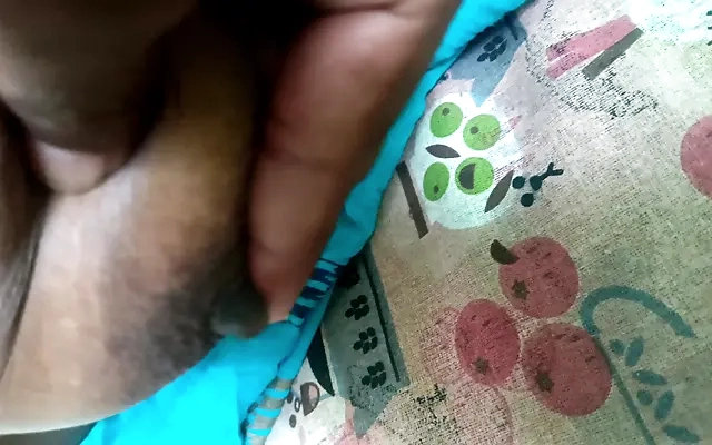 Desi home servant used her malkin for his sexual satisfaction