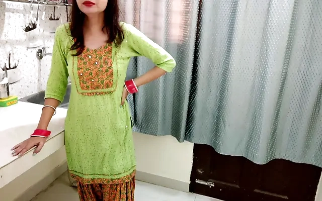 Fucking my best friend! A simple amateur homemade sex tape, I hope you enjoy.