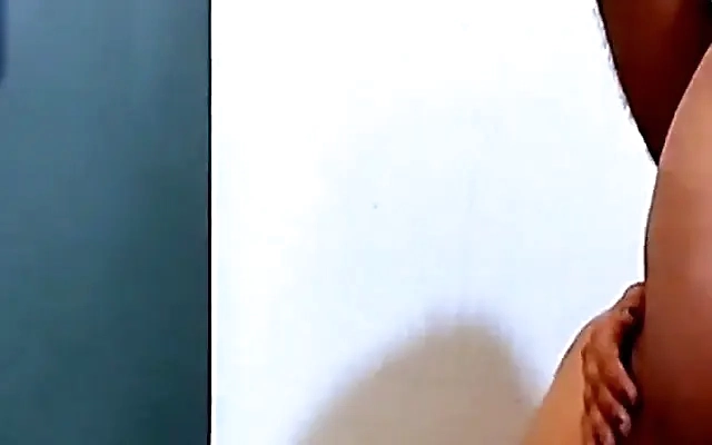 Indian desi bhabhi showing her horny ass
