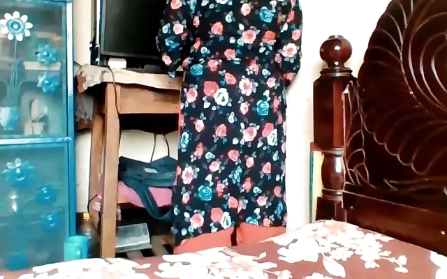 Rubbing My CockHead - Bunny Fae Handjob