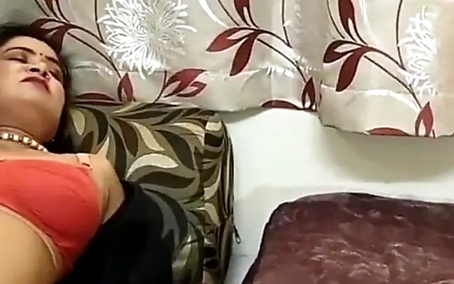 Indian young Desi girl took to the forest pressed her boobs and fucked her