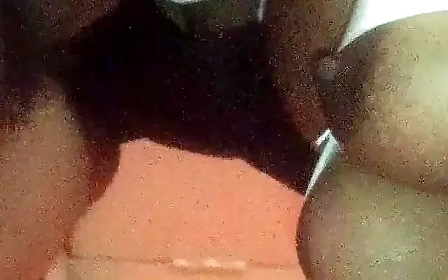透明感溢れるピンク色乳首綺麗かわいいS級クリ愛撫大好きハメ動画