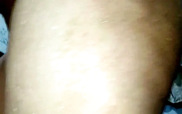 हॉट इंडियन भाभी पहली बार अपने देवर के साथ मजे लिए