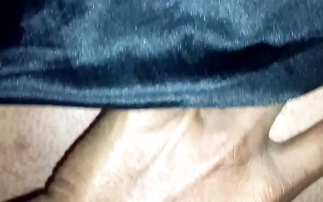 El d&iacute;a que decid&iacute; coger con el amigo de mi esposo a cambio de guardar el secreto de que es mi amante consentido.