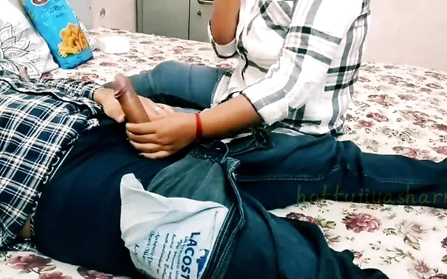 Cheating Indian couples fucking while alone in PG room