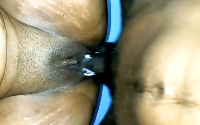 INDIAN SCHOOL GIRL ENJOYING EARLY MORNING SEX WITH HER BOYFRIEND IN JUNGLE (HINDI AUDIO)
