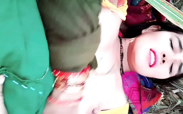 I Feel It In My Stomach Screams Anita