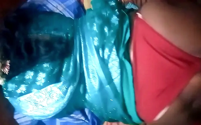 He nailed me and came on my hairy pussy. Slowly. Closeup ?
