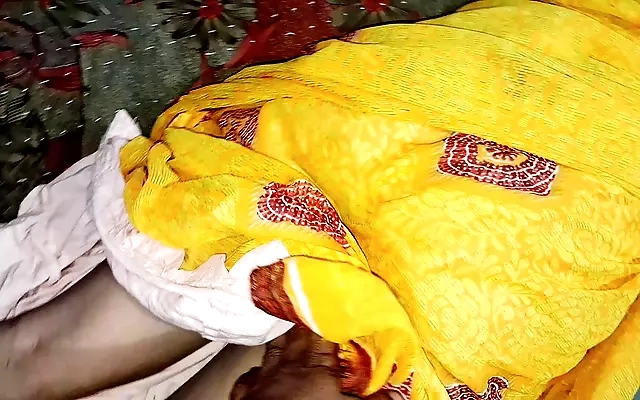 Desi Bhabhi&rsquo;s Steamy Session Ends with Intimate Moments